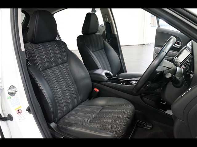 HONDA VEZEL HYBRID 2015 Image 31