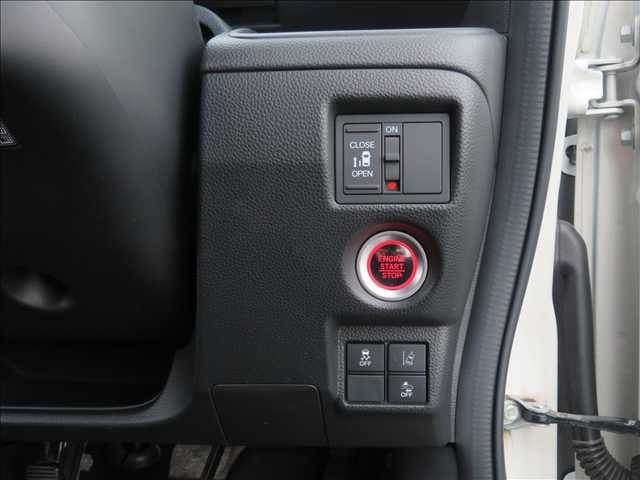 HONDA N BOX CUSTOM 2019 Image 31