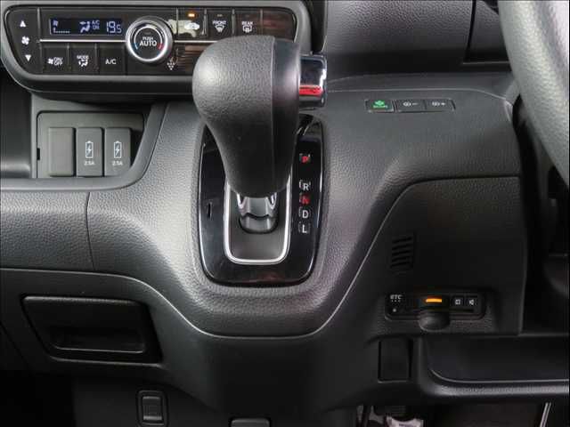 HONDA N BOX CUSTOM 2019 Image 31