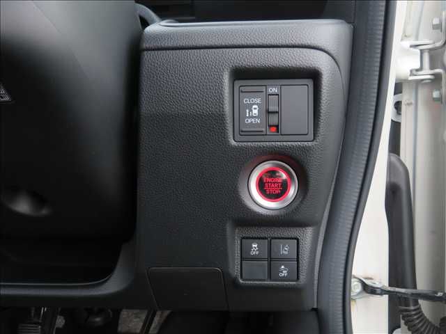 HONDA N BOX CUSTOM 2019 Image 31