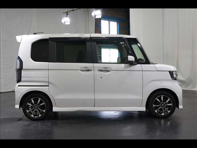 HONDA N BOX CUSTOM 2019 Image 31