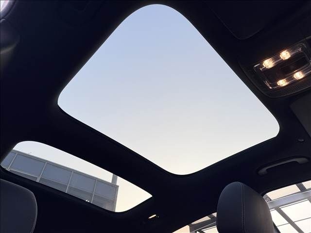 MERCEDES BENZ EQA 2021 Image 31