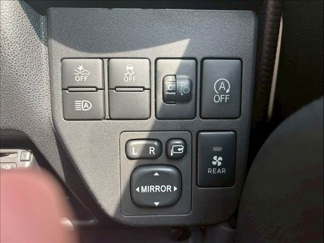 DAIHATSU HIJET CARGO 2018 Image 31