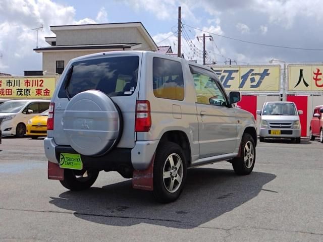 MITSUBISHI PAJERO MINI 2010 Image 31
