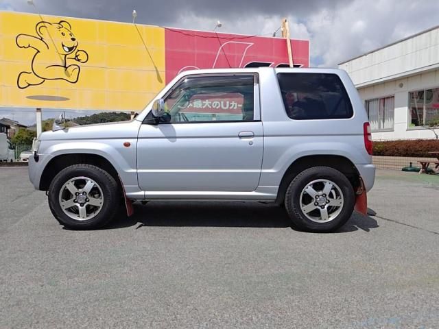 MITSUBISHI PAJERO MINI 2010 Image 31