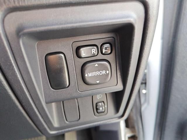 MITSUBISHI PAJERO MINI 2010 Image 31