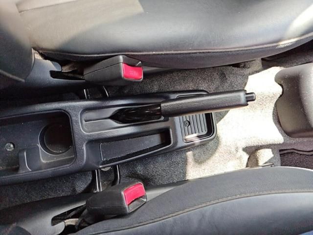 MITSUBISHI PAJERO MINI 2010 Image 31