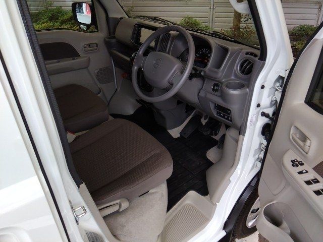 NISSAN CLIPPER VAN 2024 Image 31