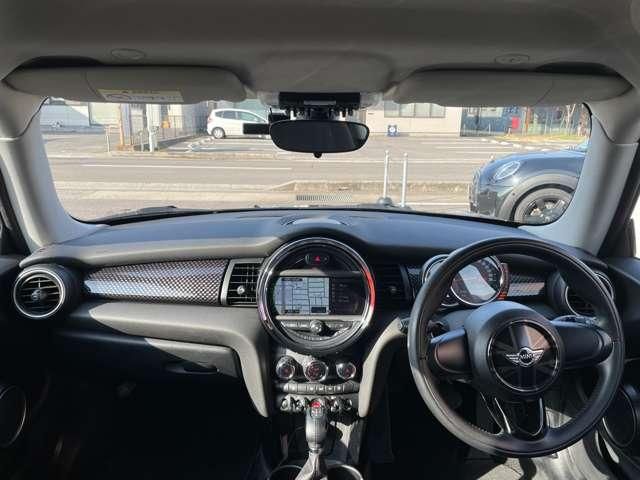 BMW MINI COOPER S 2015 Image 31