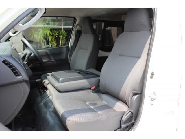 TOYOTA REGIUSACE VAN 1.15T 2019 Image 31