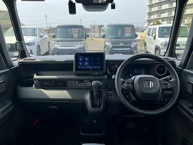 HONDA N BOX CUSTOM 2025 Image 31