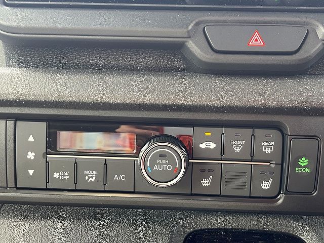 HONDA N BOX CUSTOM 2025 Image 31