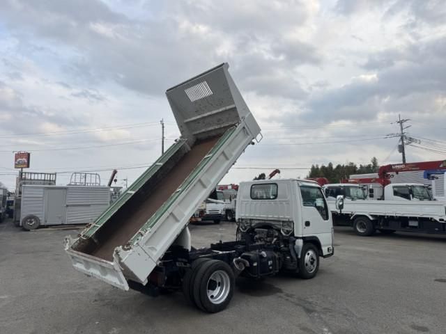 ISUZU ELF 2013 Image 31