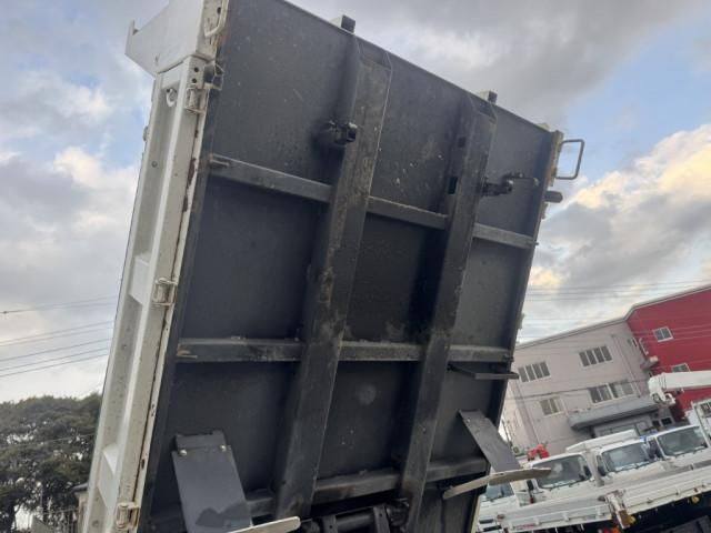 ISUZU ELF 2013 Image 31