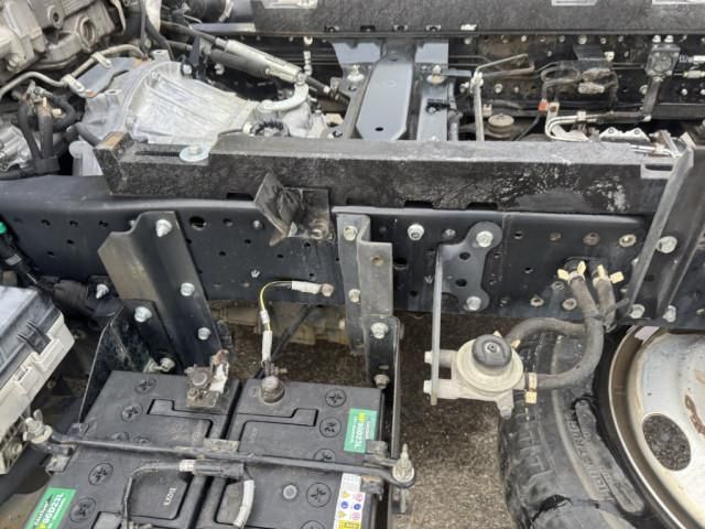 ISUZU ELF 2013 Image 31