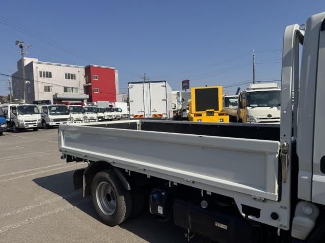 MITSUBISHI CANTER 2020 Image 31