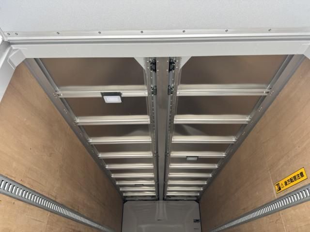 ISUZU FORWARD 2024 Image 31