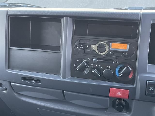 ISUZU ELF 2019 Image 31