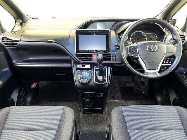 TOYOTA NOAH 2015 Image 31