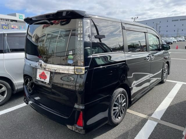 TOYOTA VOXY 2016 Image 31