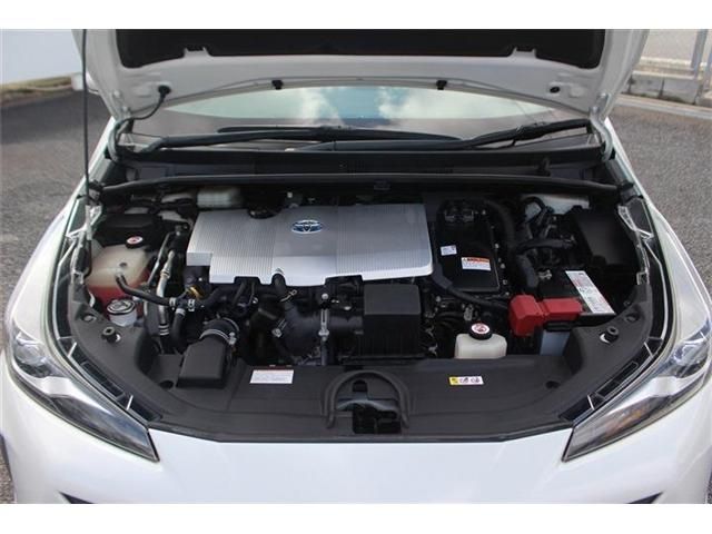 TOYOTA PRIUS 2019 Image 31