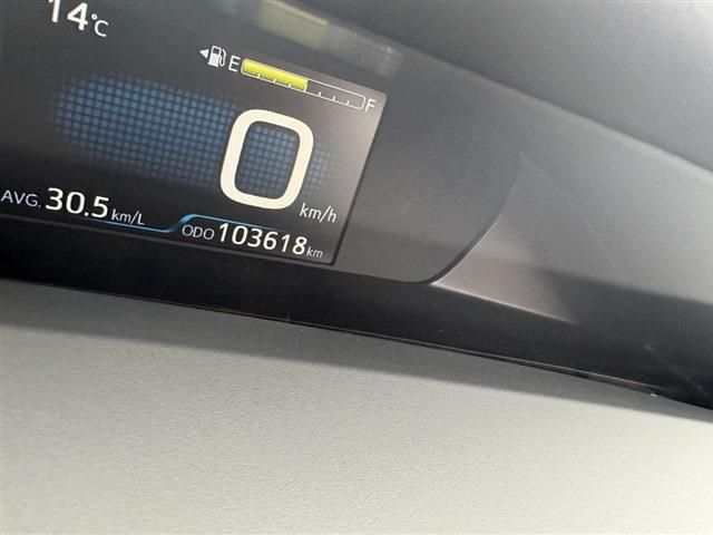 TOYOTA PRIUS 2019 Image 31