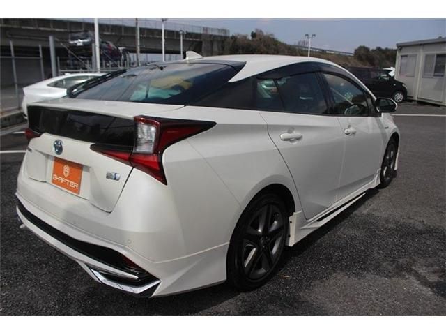 TOYOTA PRIUS 2019 Image 31