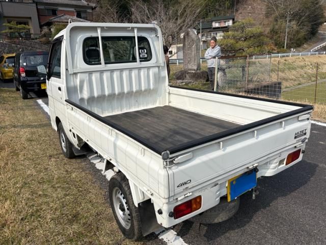 DAIHATSU HIJET TRUCK 4WD 2011 Image 31