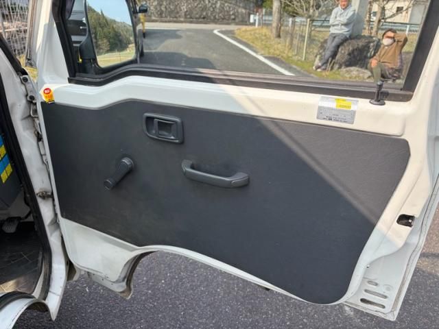 DAIHATSU HIJET TRUCK 4WD 2011 Image 31