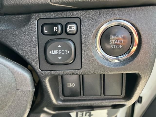 TOYOTA HIACE VAN 2WD 2019 Image 31