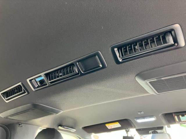 TOYOTA HIACE VAN 2WD 2019 Image 31