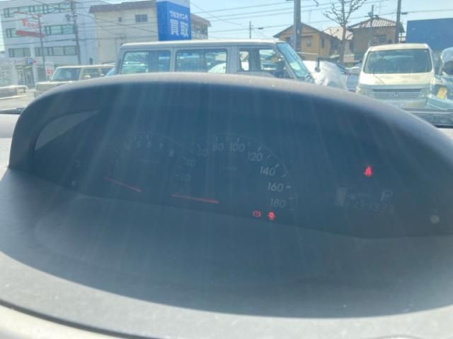 TOYOTA VITZ 2005 Image 31