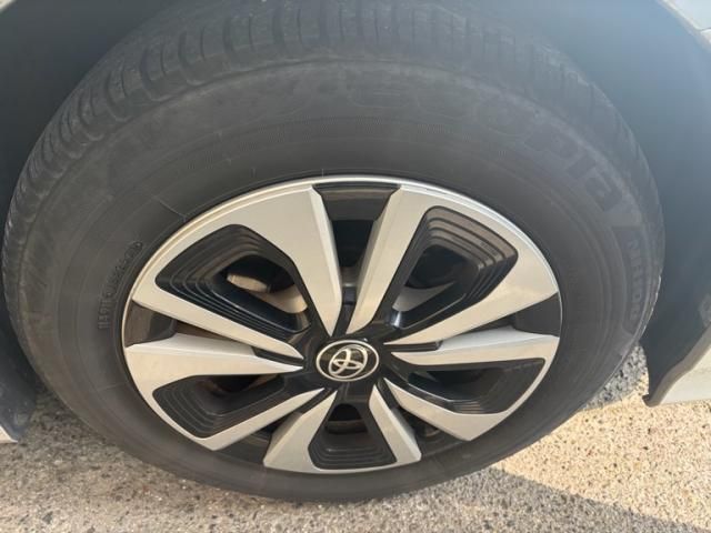 TOYOTA PRIUS PHV 2017 Image 31