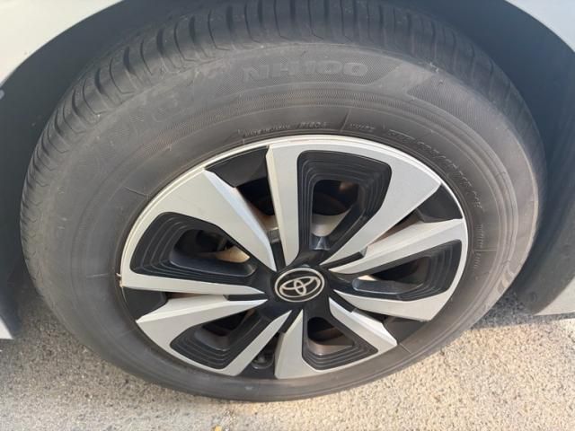 TOYOTA PRIUS PHV 2017 Image 31