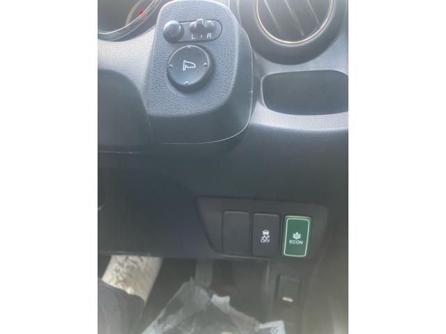 HONDA FIT SHUTTLE 2011 Image 31