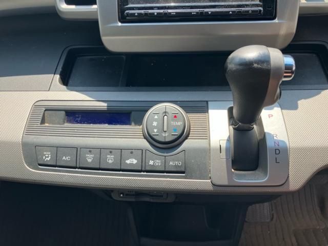 HONDA FREED HYBRID 2015 Image 31