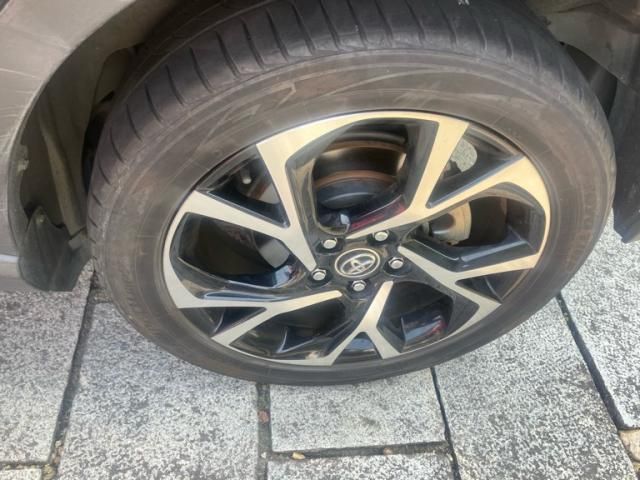 TOYOTA C-HR 2017 Image 31