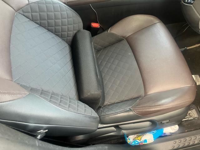 TOYOTA C-HR 2017 Image 31