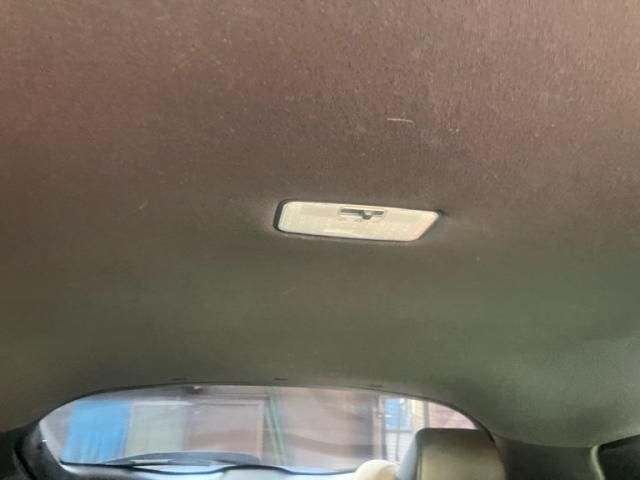 TOYOTA C-HR 2017 Image 31