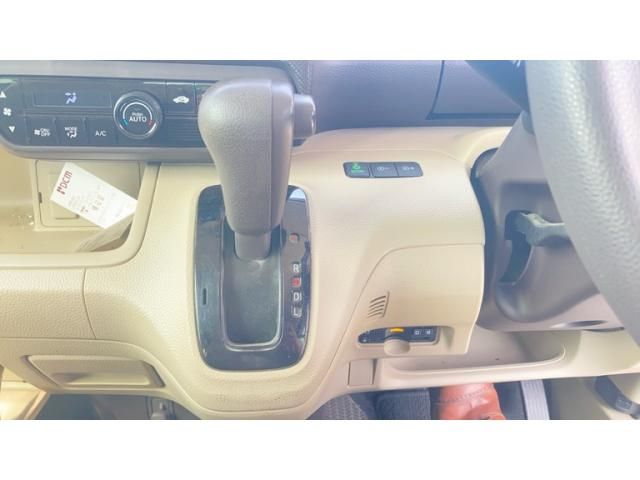 HONDA N BOX 2019 Image 31