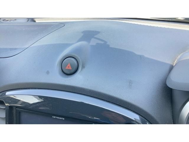 NISSAN JUKE 2012 Image 31