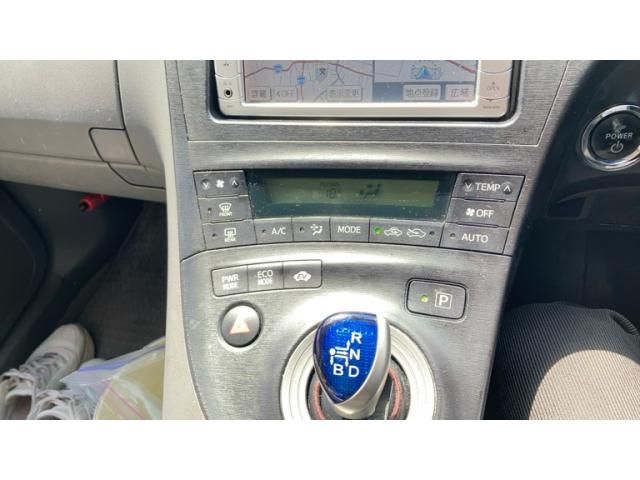 TOYOTA PRIUS 2010 Image 31