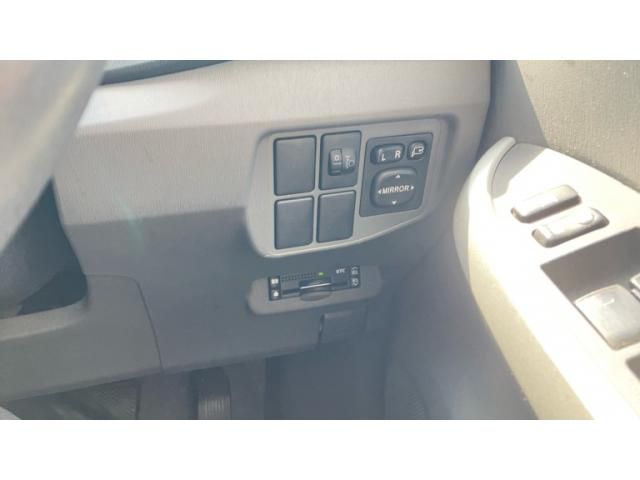 TOYOTA PRIUS 2010 Image 31