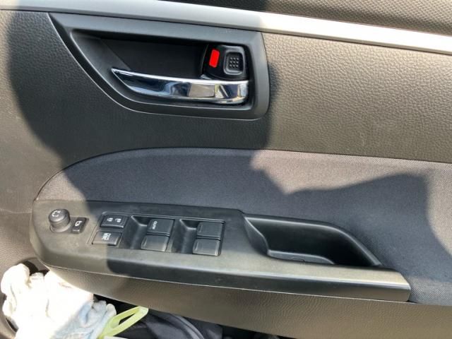 SUZUKI SWIFT 2013 Image 31