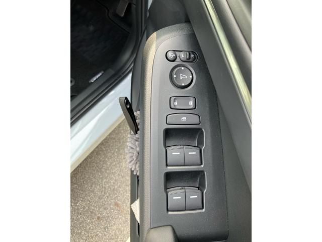 HONDA VEZEL E:HEV 2025 Image 31