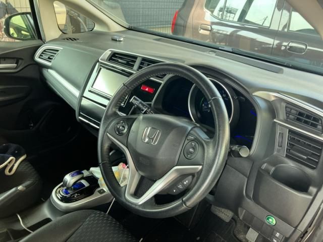 HONDA FIT HYBRID 2013 Image 31