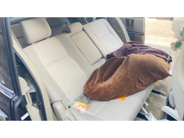 TOYOTA ISIS 2010 Image 31