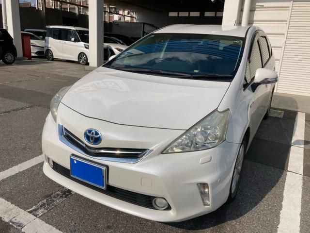 TOYOTA PRIUS ALPHA 2012 Image 31