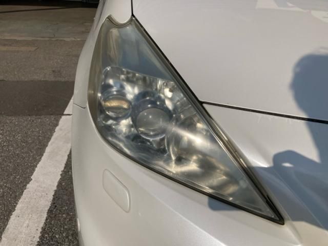 TOYOTA PRIUS ALPHA 2012 Image 31