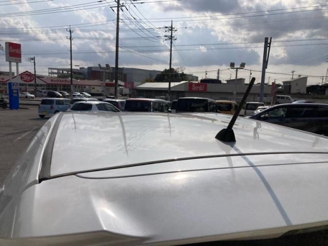 TOYOTA PRIUS ALPHA 2012 Image 31